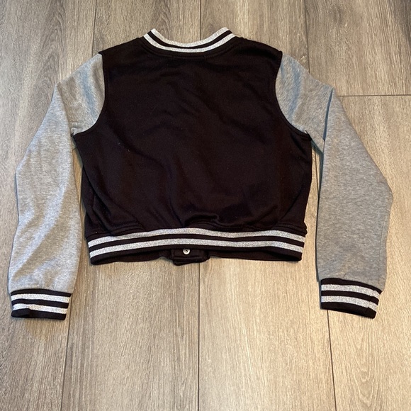 Shampoo girls black jacket with initial “A”. Size:14-16 girls - Picture 2 of 6